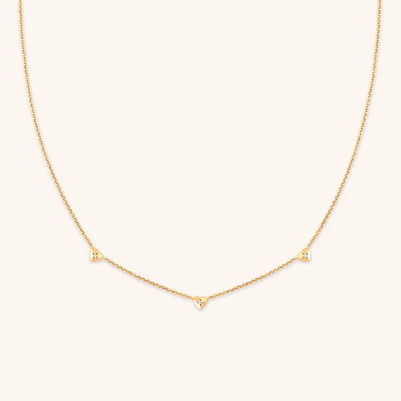 Women’s diamond necklace with pendants-Heart Charm Necklace in Gold