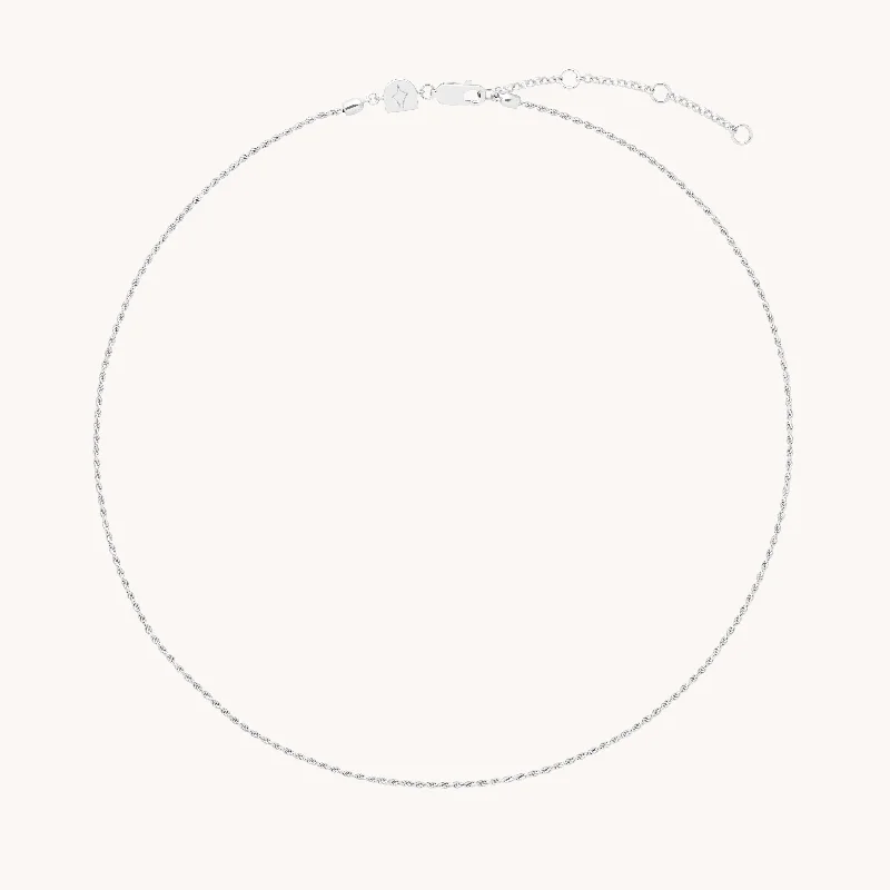 Women’s circle pendant necklaces-Essential Rope Chain Necklace in Silver