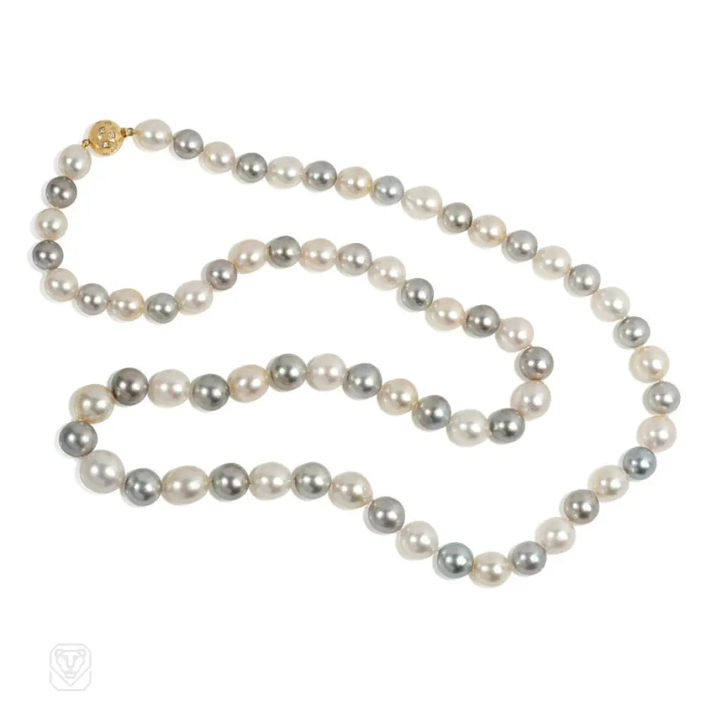 Women’s emerald necklaces-South Sea white, yellow, and blue-grey pearl necklace