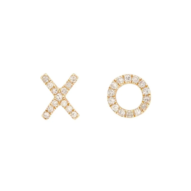 Women’s modern engagement rings-XO DIAMOND STUDS, GOLD