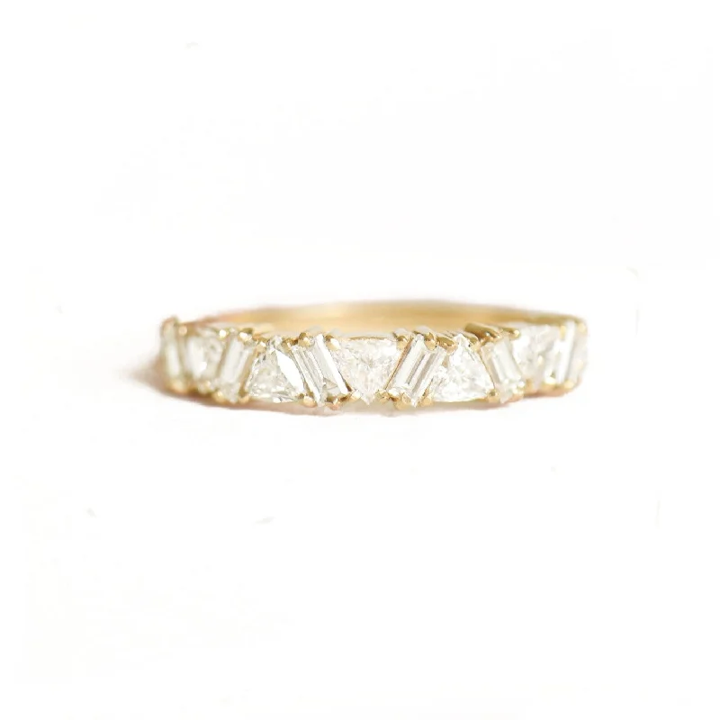 Women’s sparkling engagement rings-Trillion & Baguette Diamond Mosaic Band