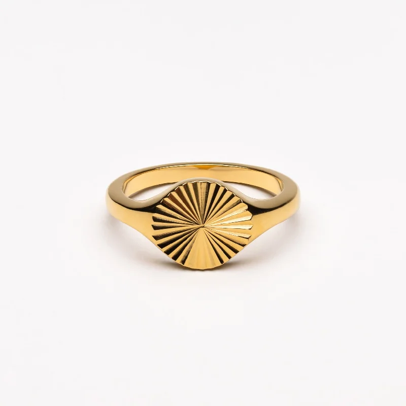 Women’s statement rings-Sun Signet Ring