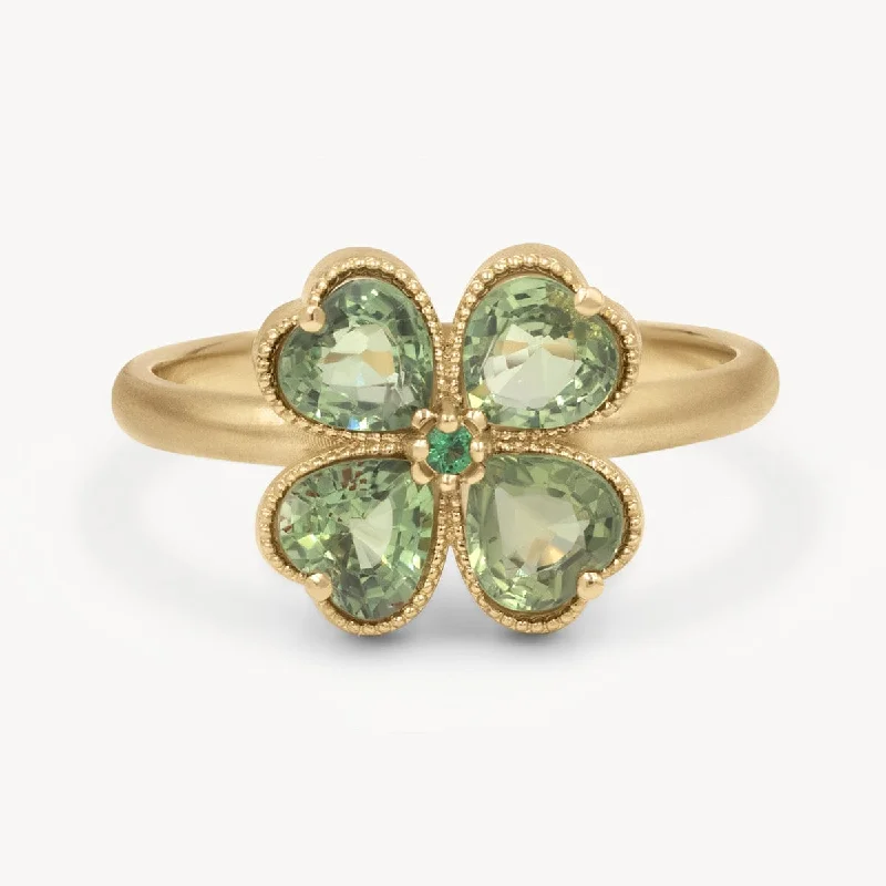 Women’s oval rings-Green Clover Ring