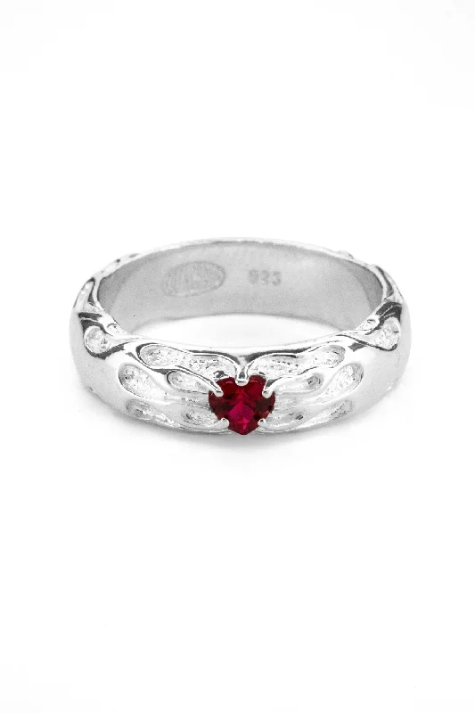 Women’s luxury engagement rings-Lil' Flaming Heart Ring Garnet