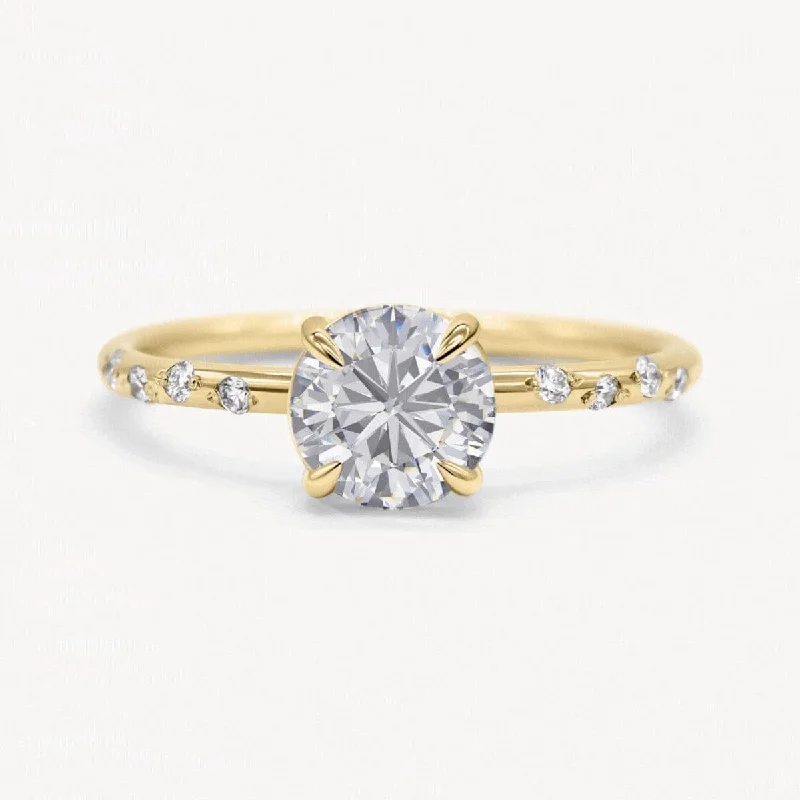 Women’s vintage engagement rings-Starry Round Diamond Ring